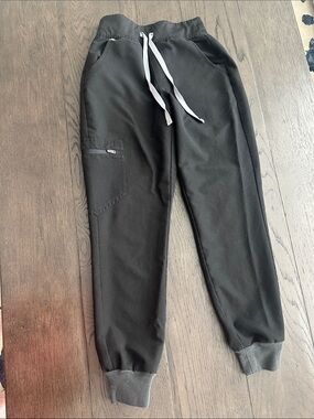 Figs Black Jogger Scrub Pants with Drawstring